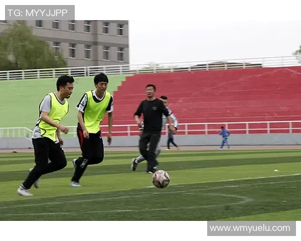 足球明星五人制对抗赛精彩纷呈球技与团队默契的完美碰撞